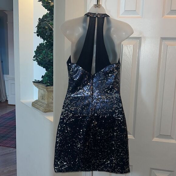 Gorgeous Women’s M cocktail New Years Eve Sequined Navy Blue Dress - Picture 8 of 16